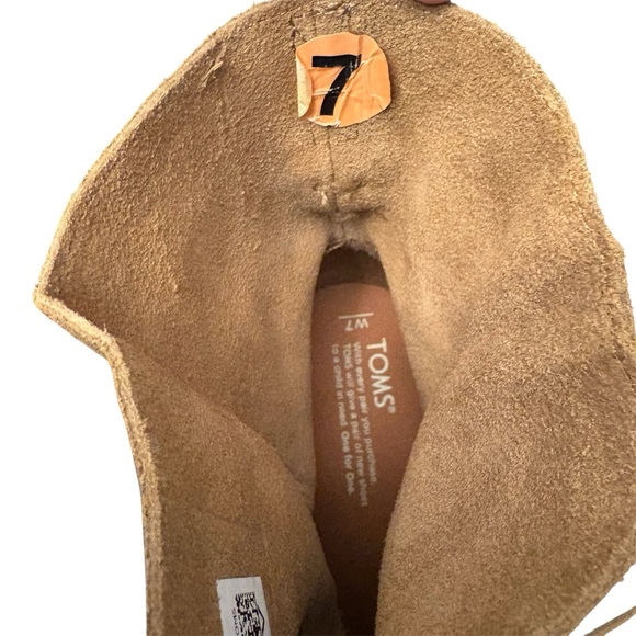 TOMS Boots Toffee Suede size 7 NWT - Picture 8 of 8
